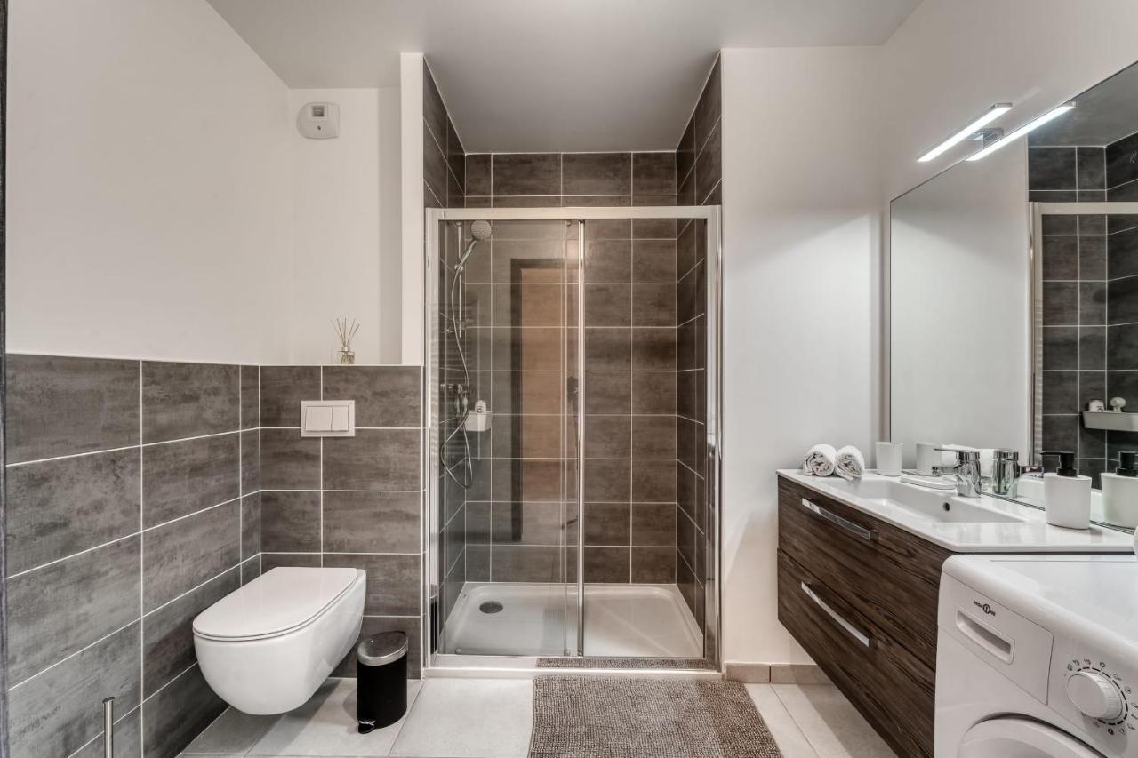 Emergence - Beautiful Studio For 2 People Balcony And Garage Annecy Eksteriør billede